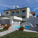 Hotel Rad- Und Ariell 3*
