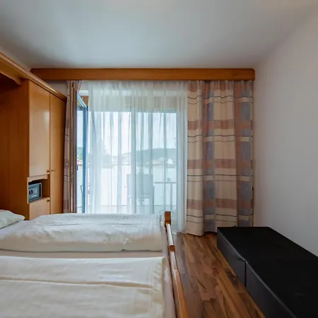 Rad- Und Ariell 酒店