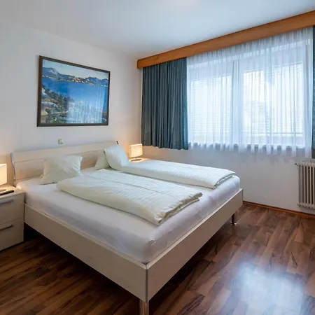 Rad- Und Ariell 3* 圣卡荐