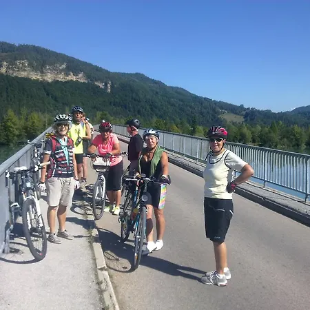 酒店 Rad- Und Ariell 圣卡荐