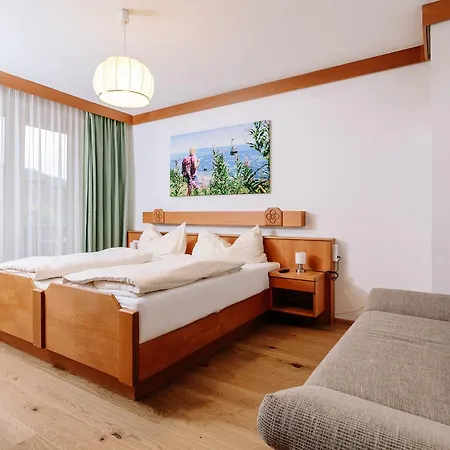 Rad- Und Ariell Hotel 3*